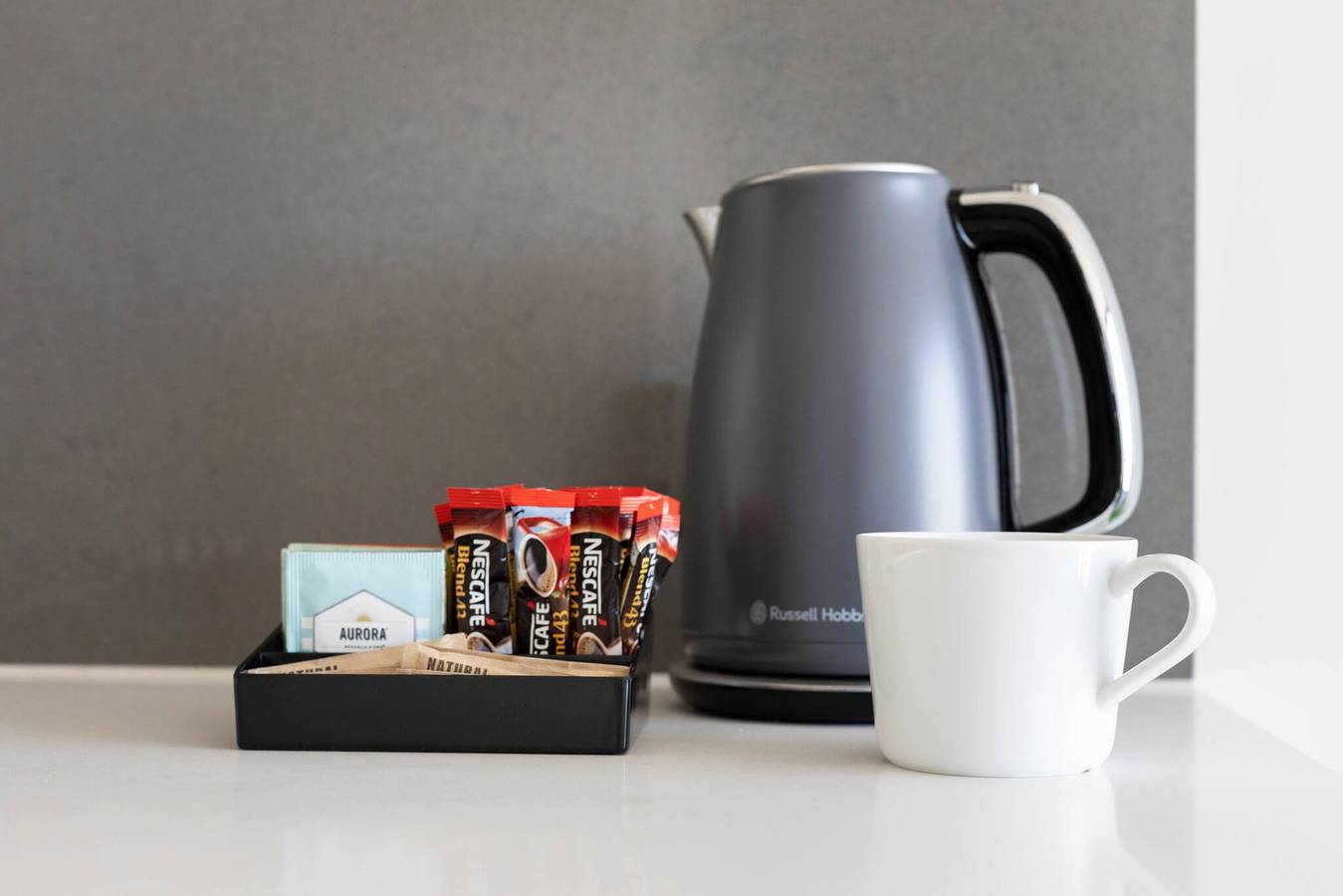 Entire apartment, Southbank 2Br High City Views enjoy Wine, Gym, Pool, Wifi in Southbank, Melbourne