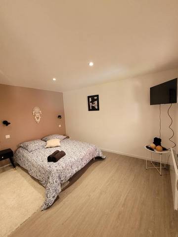 Gîte pour 2 personnes, avec jacuzzi et terrasse, animaux acceptés à Onet-le-Château