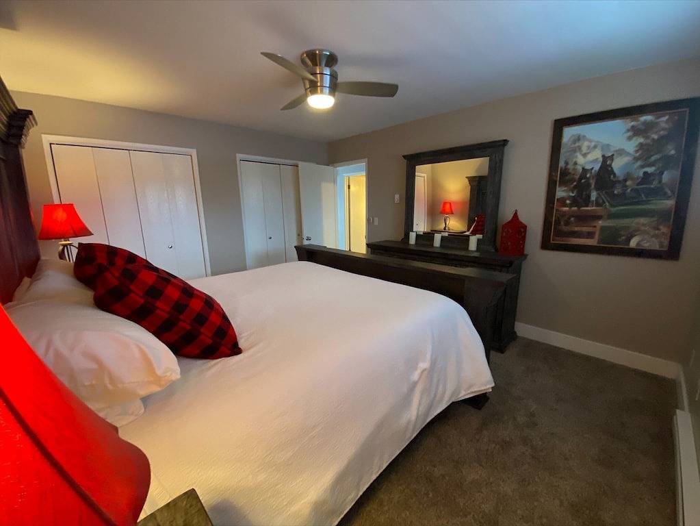 Edgewater #7 Eagle in Polson, Flathead Nationalwald