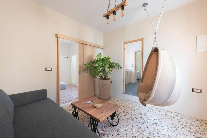 Vakantiehuis voor 4 personen, with zwembad and terras as well as uitzicht in Kamari