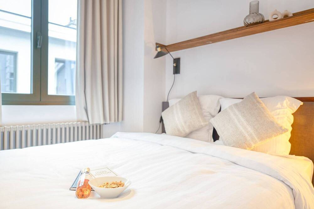 Appartement entier, 2-Br Getaway with Mas view in Anvers, Région d'Anvers