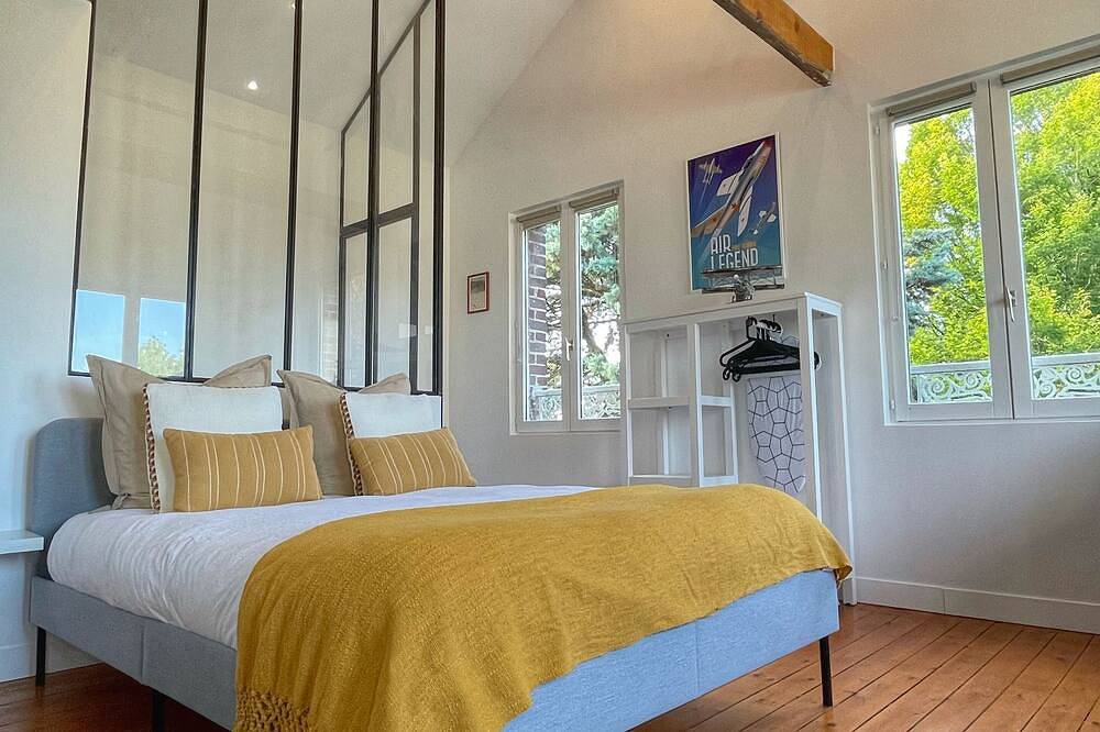 Apartamento entero, Rent studio - sleeps 2 - near Senlis and Charles-de-Gaulle Airport in Montagny-Sainte-Félicité, Río Oise