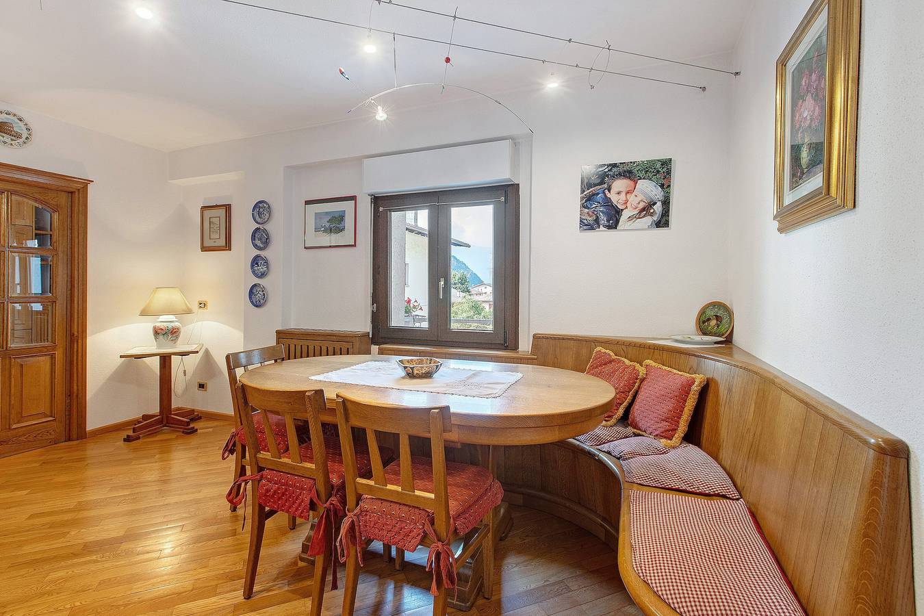 Appartamento intero, Appartamento 'Terrazza Valtellina' con Vista Montagna, Terrazza in Comune e Wi-Fi in Grosio (Borgo), Grosio
