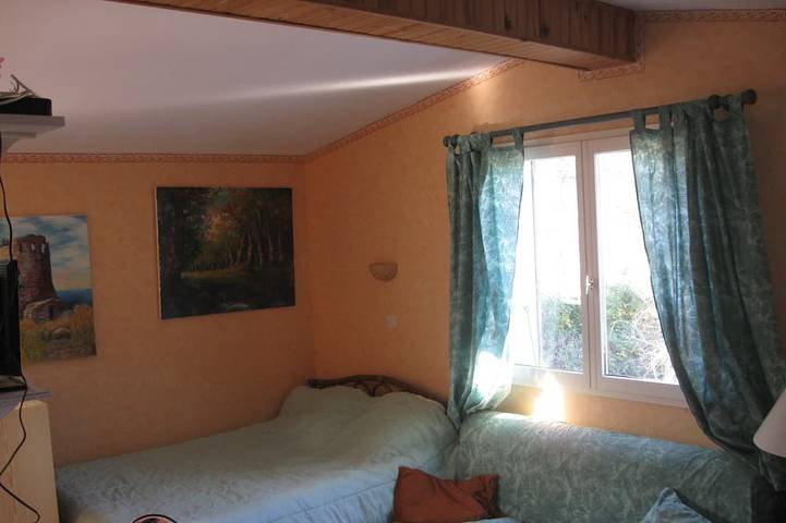 Location de vacances pour 6 personnes, avec piscine et jardin à Sisco - 2