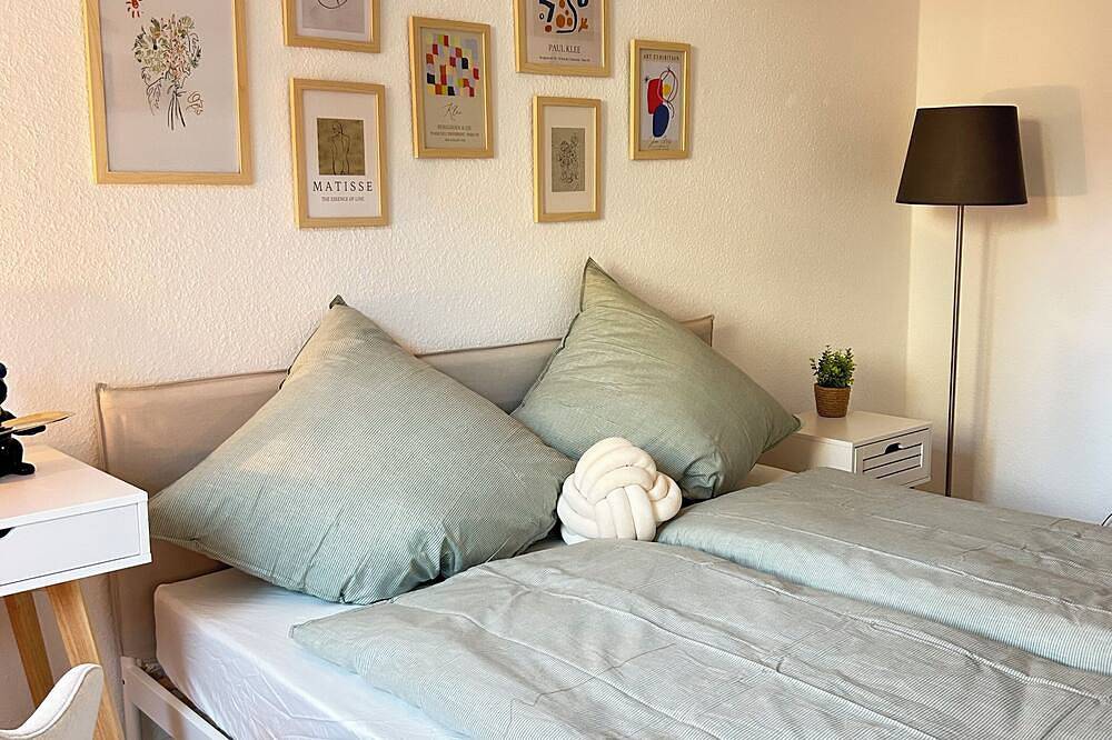 Ganze Wohnung, Stilvolles 80 m² Designer-Apartment mit Balkon im Herzen von Durlach in Durlach, Karlsruhe