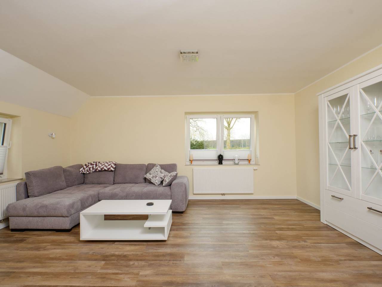 Ganze Wohnung, Appartement mit Garten, Grill und Terrasse in Wiefelstede, Ammerland