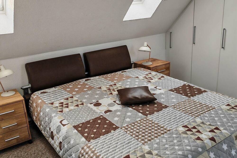 Ganze Wohnung, Ferienwohnung mit Balkon in Pinnow, Ludwigslust-Parchim