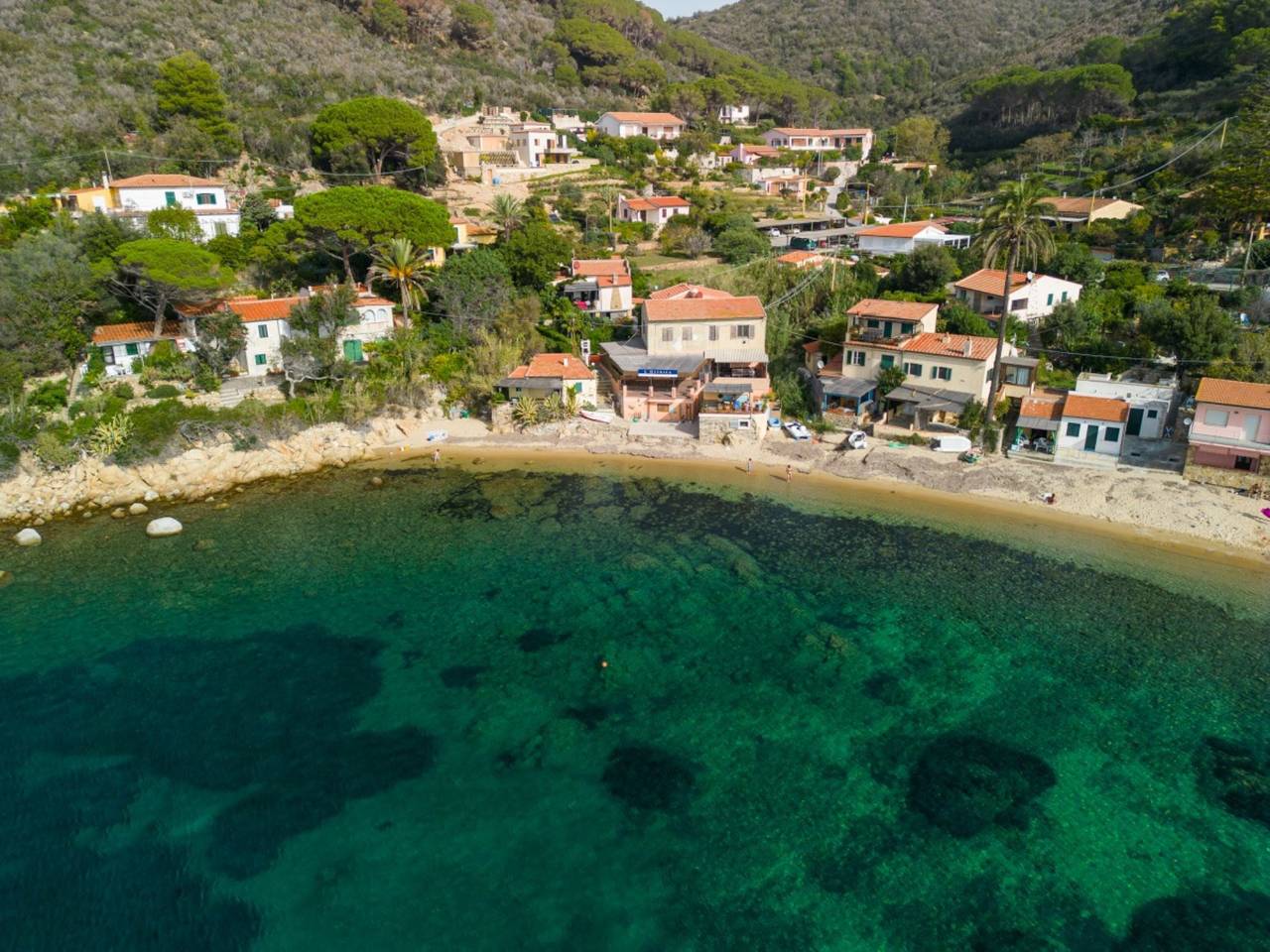 Entire holiday apartment, Agave in Scaglieri, Tuscan Archipelago National Park