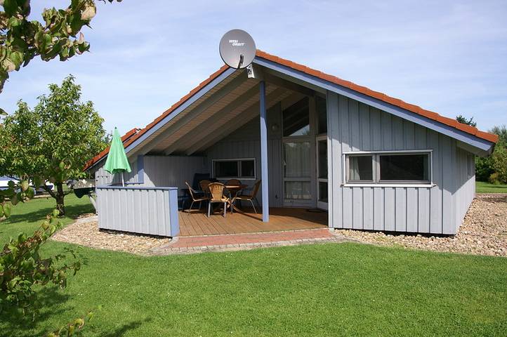 Ferienhaus mit Meerblick für 5 Personen, mit Sauna und Terrasse sowie Garten in Elbe-Weser