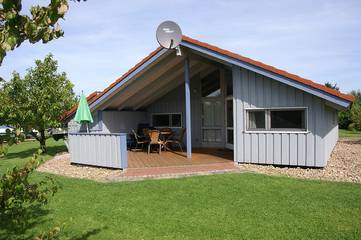 Ferienhaus mit Meerblick für 5 Personen, mit Terrasse und Sauna sowie Garten in Elbe-Weser