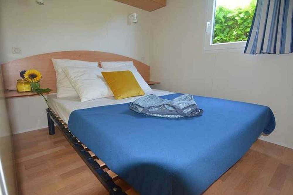 Zecamping 4 étoiles familial espace aquatique locatif Tv Bbq 31m2 in Saint-Lunaire, Région de Saint-Malo
