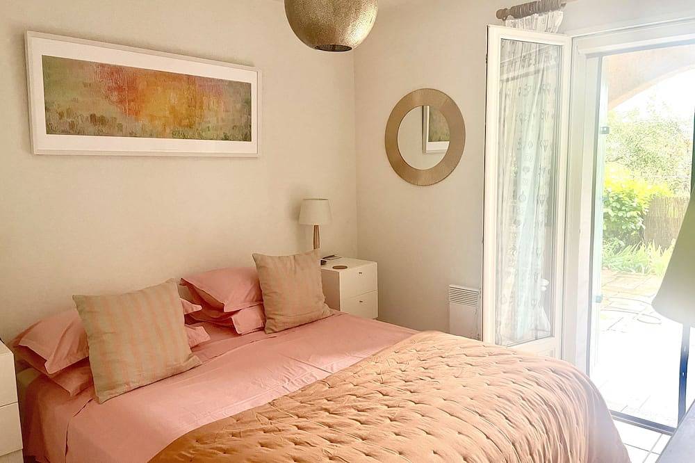 Appartement entier, Comfortable, very well equipped apartment with pool - perfect for families in Villecroze, Région de Draguignan
