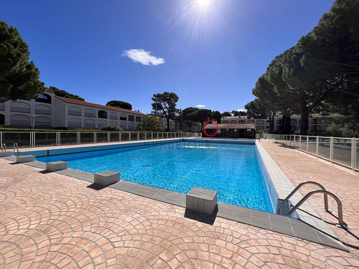 Apartamento de vacaciones para 6 personas, con jardín y piscina - 1
