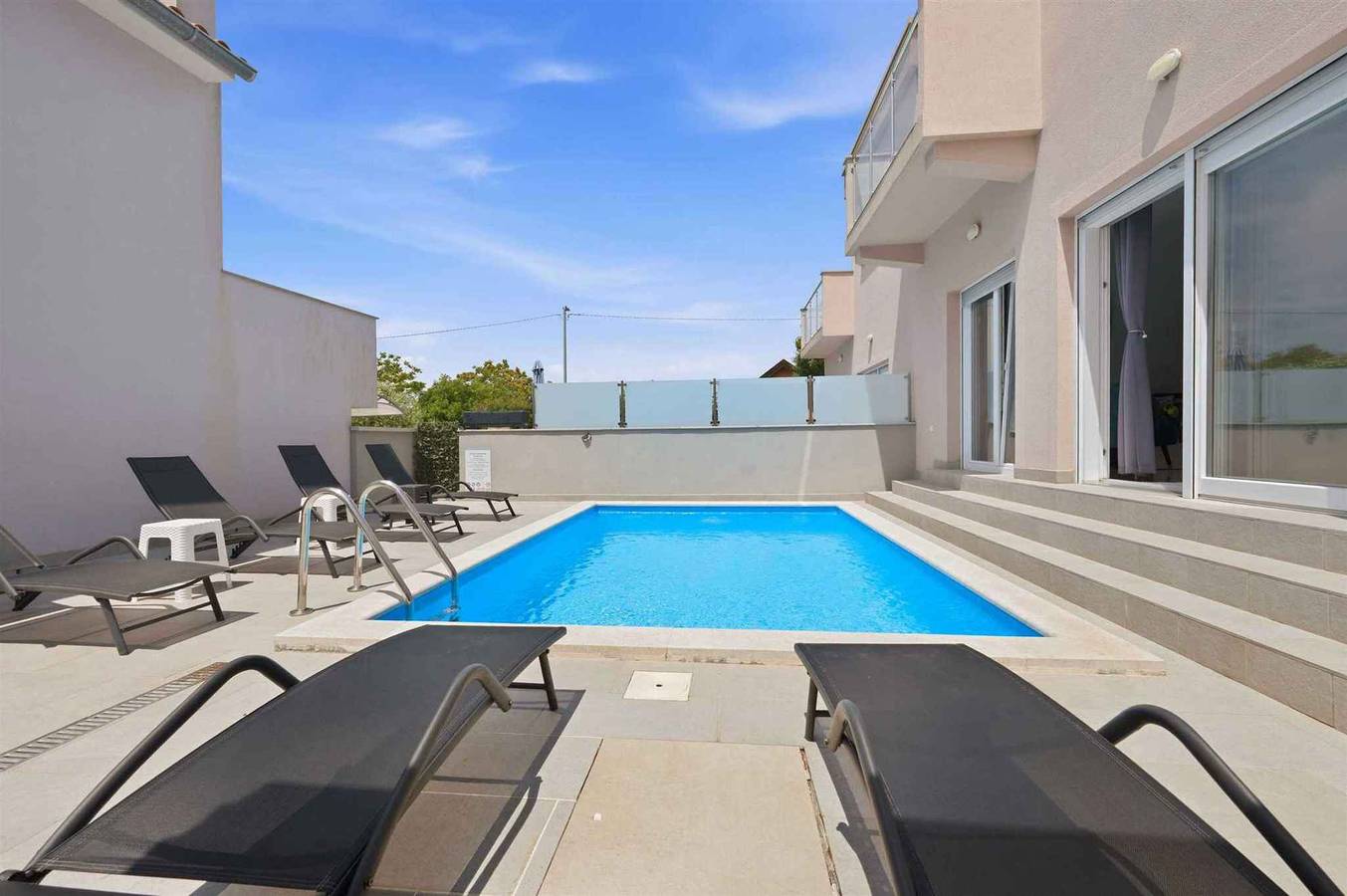 Ferienhaus mit Pool und Kilmaanlage in Pinezici, Krk