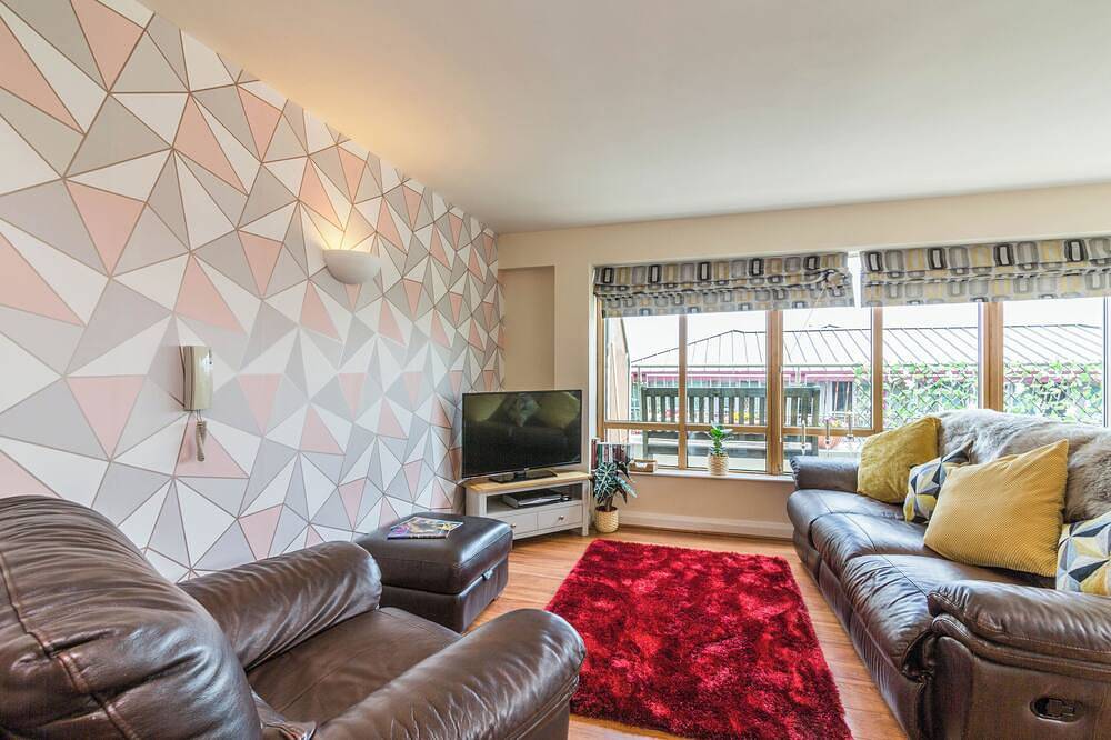 Entire apartment, City View Penthouse Apartment - Balcony and Parking in Nottingham, East Midlands