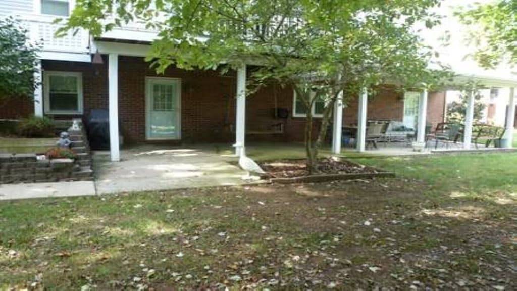 Ganze Wohnung, Lexington Apt. mit parkplatz & privatem eingang in Lexington, Kentucky