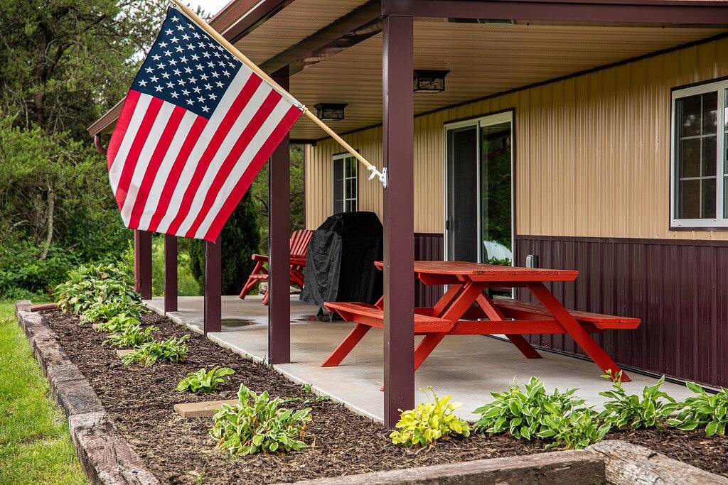 *The Famous Dells Rustic Shed-Brand New Game Room! in Adams County (WI)