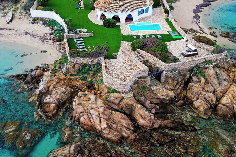 Villa Di Fiore - oasi sul mare con piscina e sauna in Geremeas, Torre delle Stelle