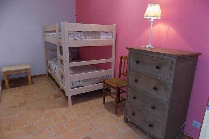 Gîte pour 6 personnes, avec terrasse et jardin à Puimoisson - 3