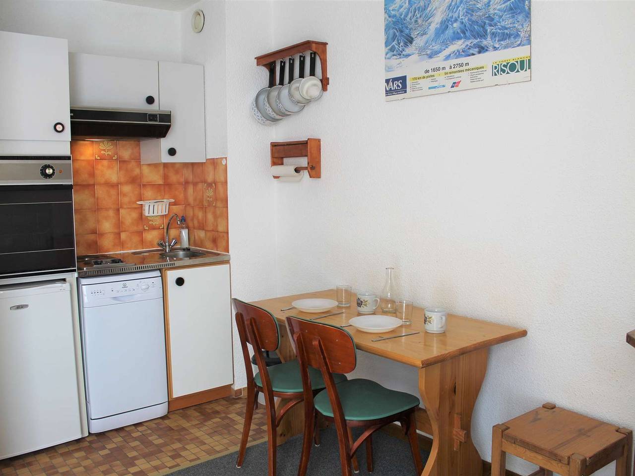 Appartement entier, Studio avec Coin Montagne, 100m des Pistes et Commerces, 4 Couchages - Vars Les Claux in Vars, Région de Briançon