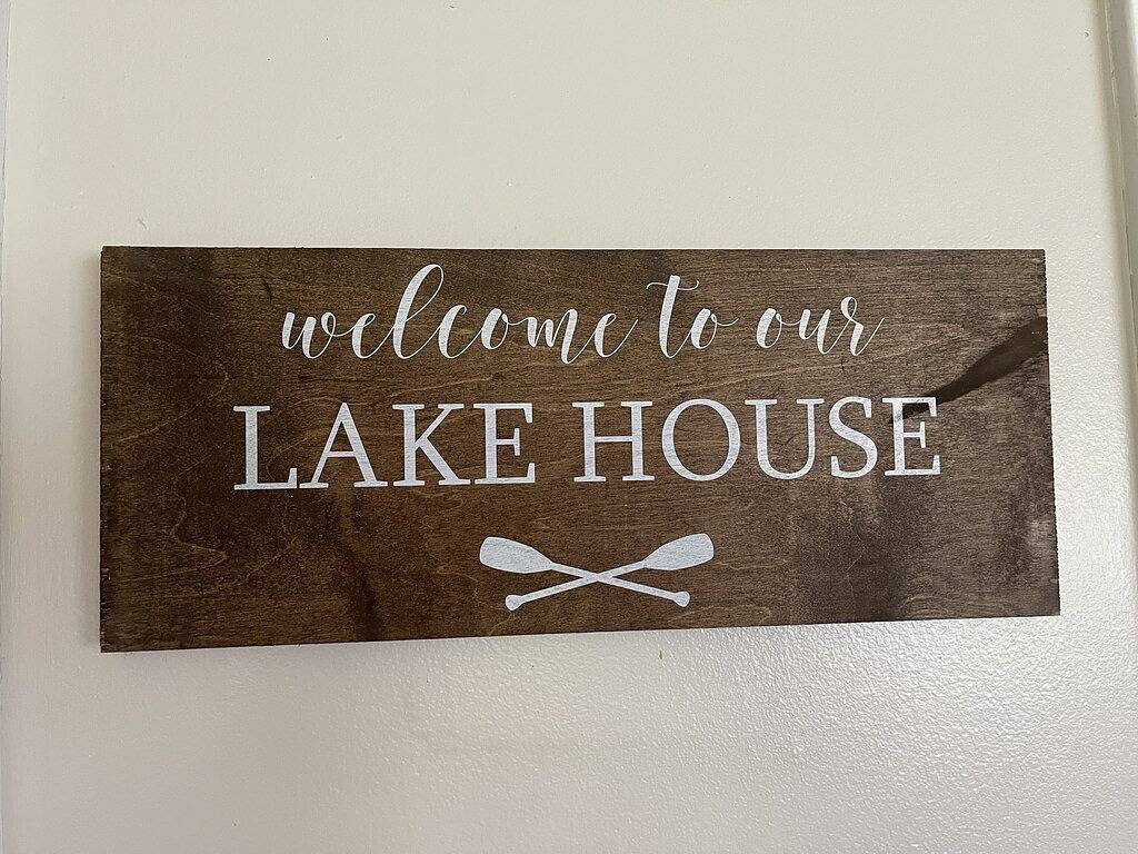 Lake house with private pool. in Northlakes, Caldwell County