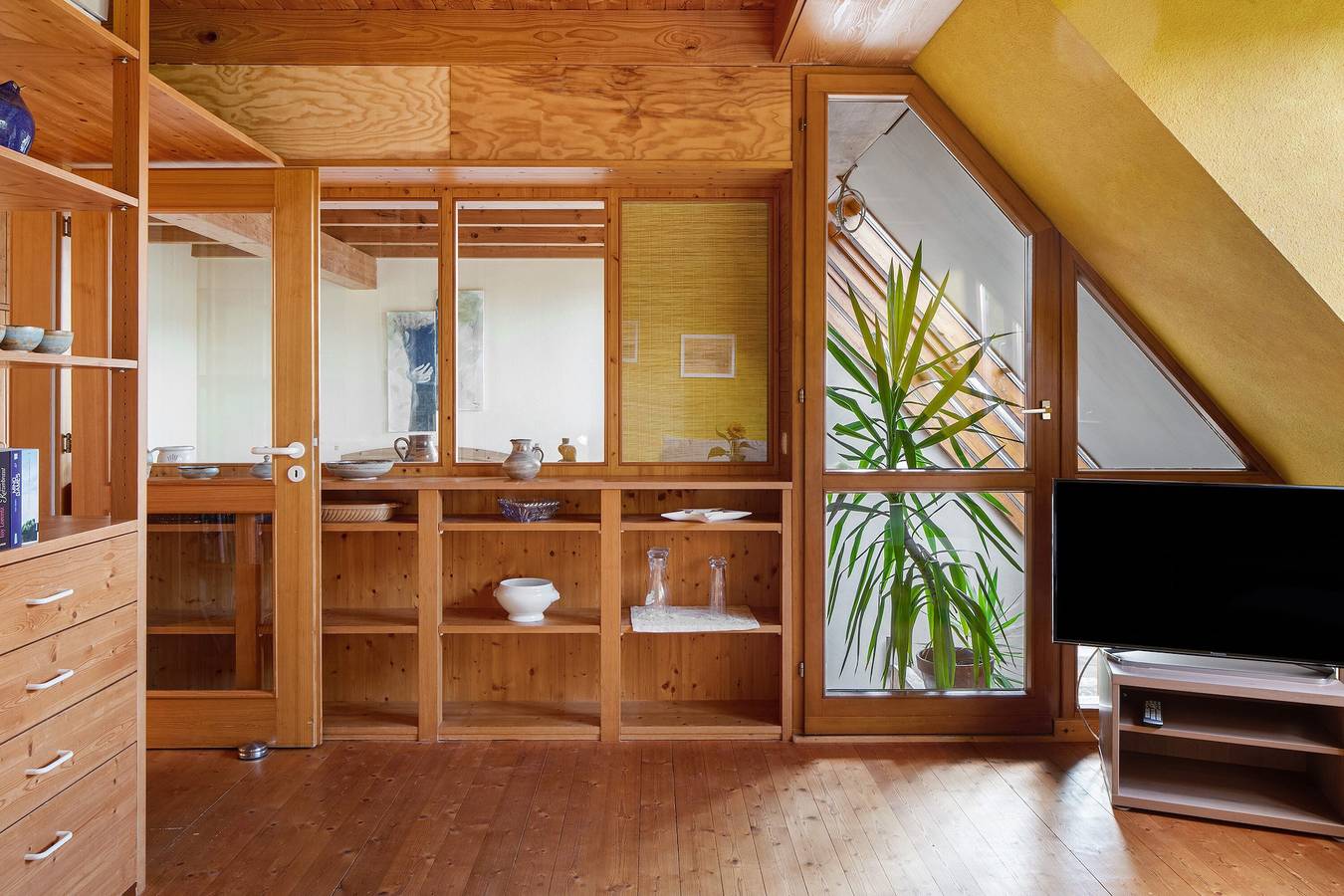 Geheel appartement, Vakantiewoning 'Fewo 1' met wifi in Müllheim, Zuidelijk Zwarte Woud