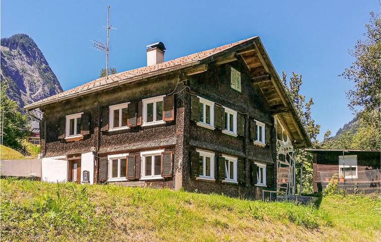Ferienhaus für 9 Personen, mit Garten in Dalaas