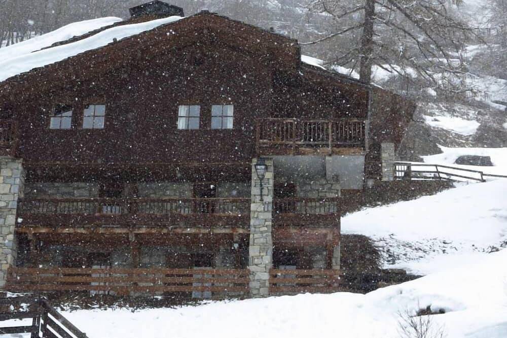 Chalet de lujo con una hermosa vista y el encanto de la madera y la piedra in Tignes, Macizo del Ruitor
