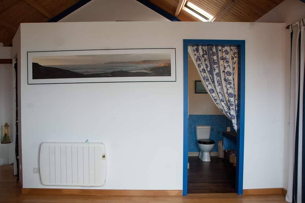 Casa Singular de piedra con vistas al mar in Finisterre, Costa da Morte