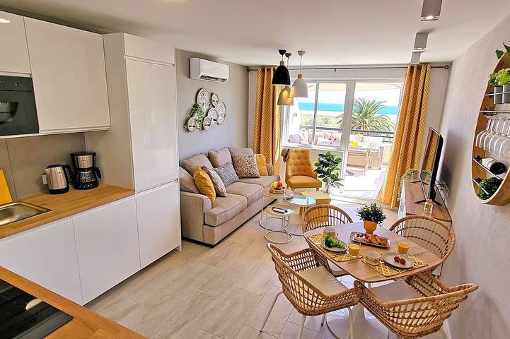 Ferienwohnung für 3 Personen, mit Balkon und Pool - 1