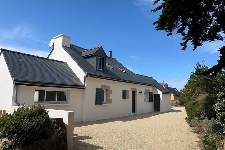 Gîte pour 5 personnes, avec Terrasse ainsi que Jardin et Vue dans Port Blanc (Penvénan) - 2