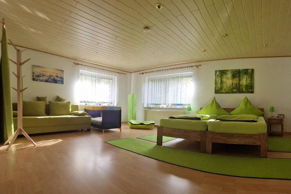 Ganze Wohnung, Ferienwohnung Zum Findling - Appartement/Fewo, Dusche und Wc, 1 Schlafrau in Osburg, Landkreis Trier-Saarburg