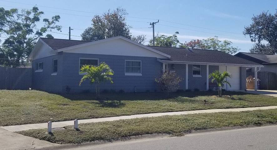 Vacation rental for 8 people, with yard, with pets in Brevard County