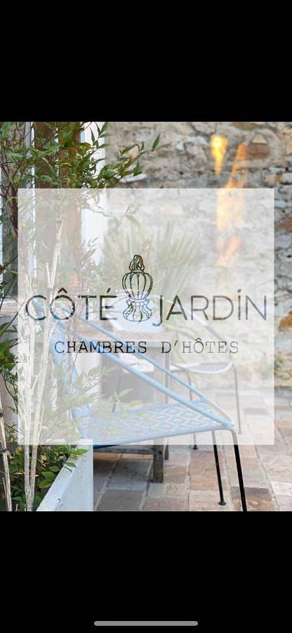 Chambre d’hôte pour 2 personnes, avec Terrasse ainsi que Jardin et Vue à Évron