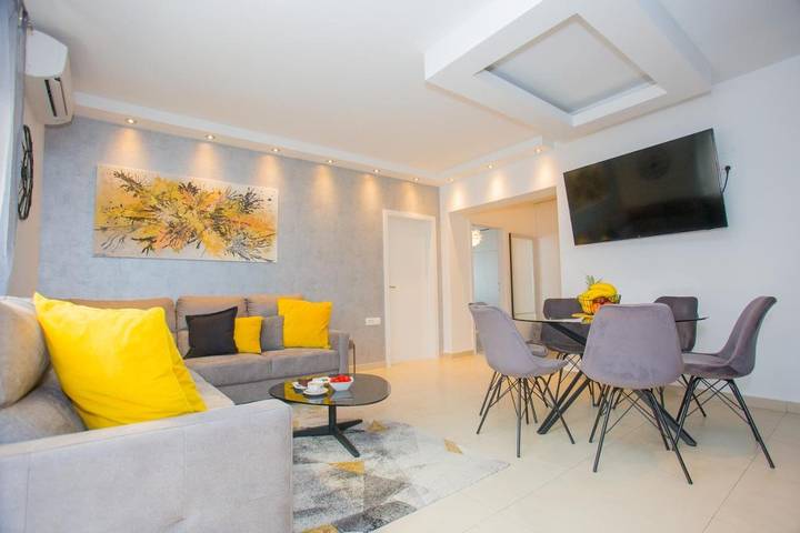 Maison d’hôte pour 15 personnes, avec jardin et jacuzzi à Split