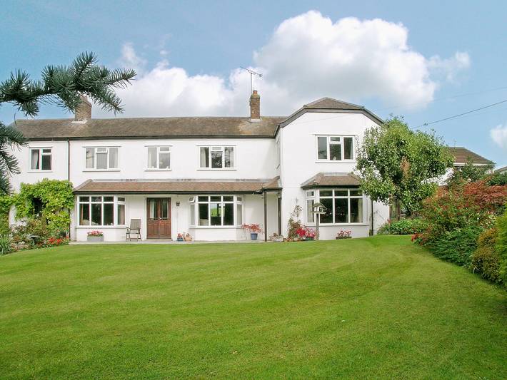 Holiday rental for 5 people, with garden, with pets in Wiltshire