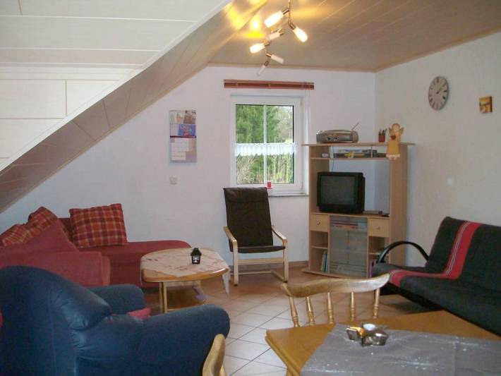 Ferienwohnung für 4 Personen, mit Balkon und Terrasse sowie Garten in Wiesbaum