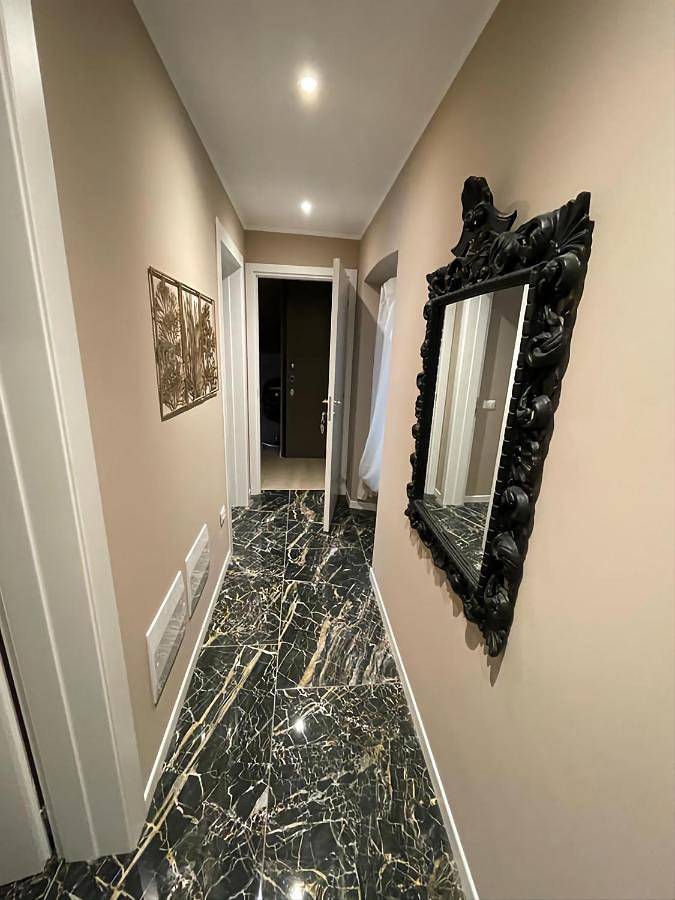 Prestige Suite Via Romagnoli in Sirmione, Gardasee-Berge