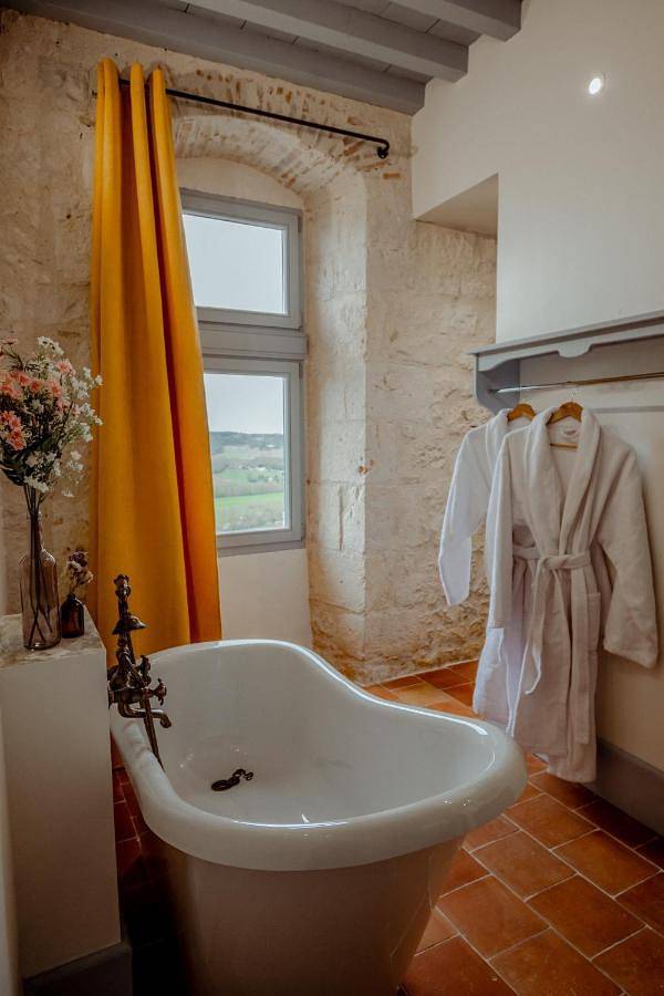 Gîte pour 5 personnes, avec vue ainsi que jardin et piscine à Lauzerte - 3