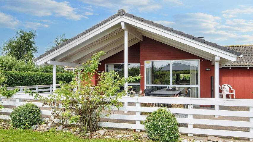 Ferienhaus für 6 Personen, mit Sauna und Garten sowie Whirlpool und Terrasse in Råde Strand