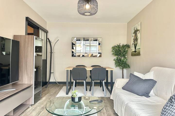 Gîte pour 4 personnes, avec Balcon dans Plage De Tourgeville