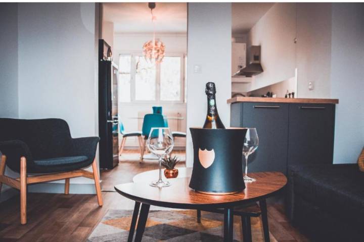 Entire apartment, Le Lotus - avec place de parking in Annecy, Annecy (commune)
