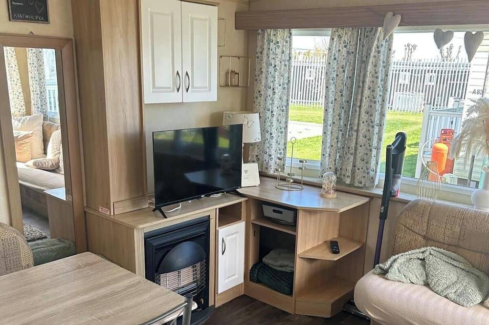 2 Bed - Sleeps 6 - Free Parking - Pets in Chapel St. Leonards, Lincolnshire