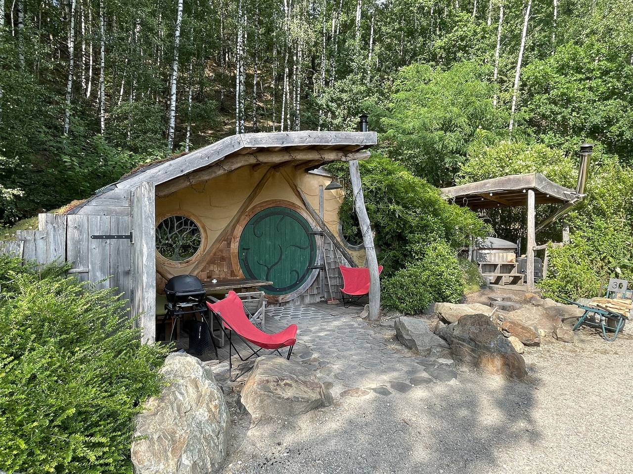 Recreatiedomein Warredal — Hobbit House 1 met hottub in Maaseik, Hoge Kempen