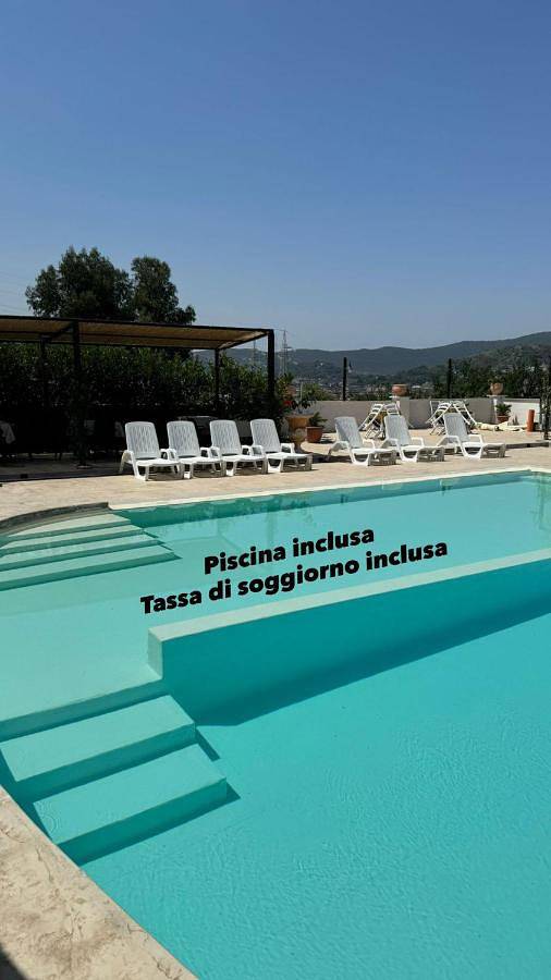 B&b per 4 persone, con giardino e piscina nonché panorama ad Agropoli