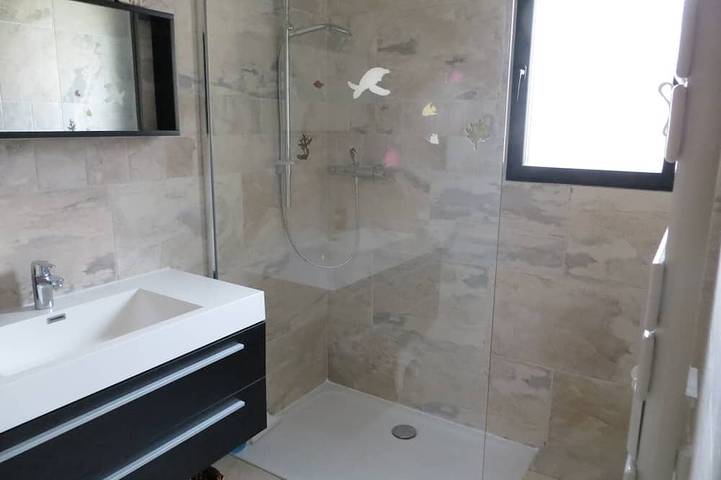 Gîte pour 4 personnes, avec terrasse et jardin à La Roquette-sur-Siagne - 4