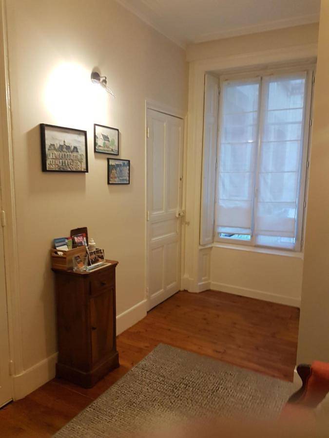 Gîte pour 3 personnes dans Marche Sur La Place Des Lices Vannes - 3