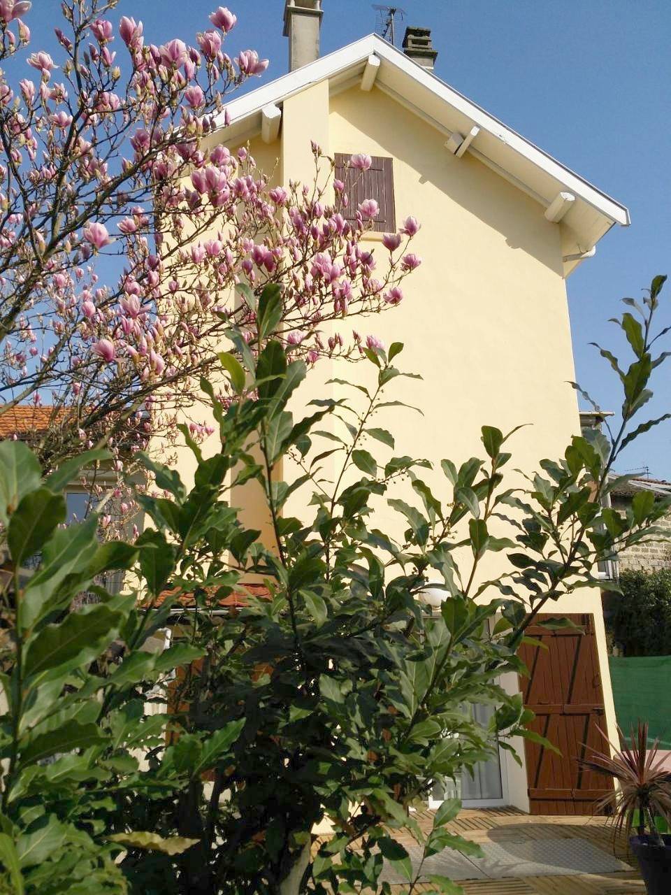 Atelier Liberation in Bourgoin-Jallieu, Région de La Tour-du-Pin