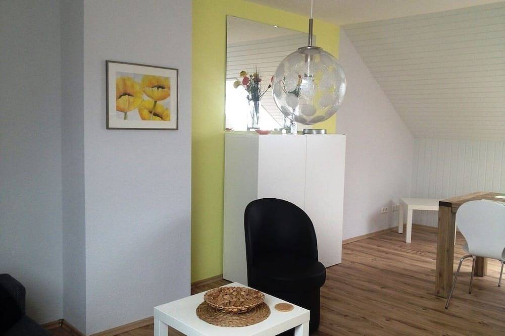 Ganze Wohnung, Top Loftwohnung - 2,4 km Zentrum , grün und ruhig - Bus 150 m in Saarbrücken, Saargau