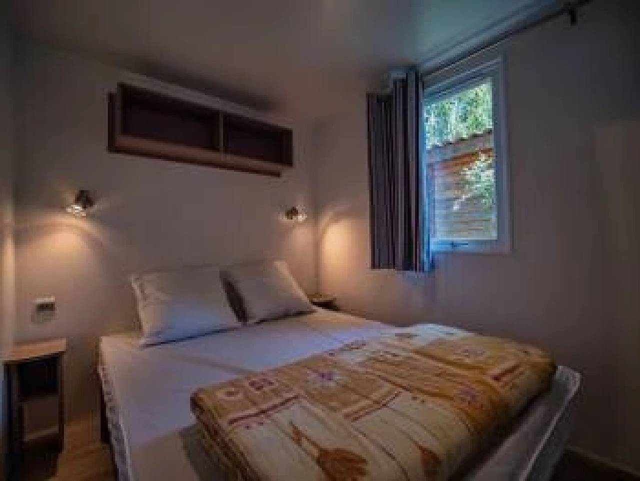 Zecamping 3 étoiles piscine chauffée dog friendly locatif Tv clim 27m2 in Sorèze, Castres und Umgebung